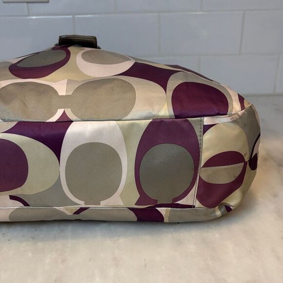 Coach Bag Purse Handbag soho Signature Satin Scarf Print Buckle Hobo XL Shoulder - Picture 8 of 16